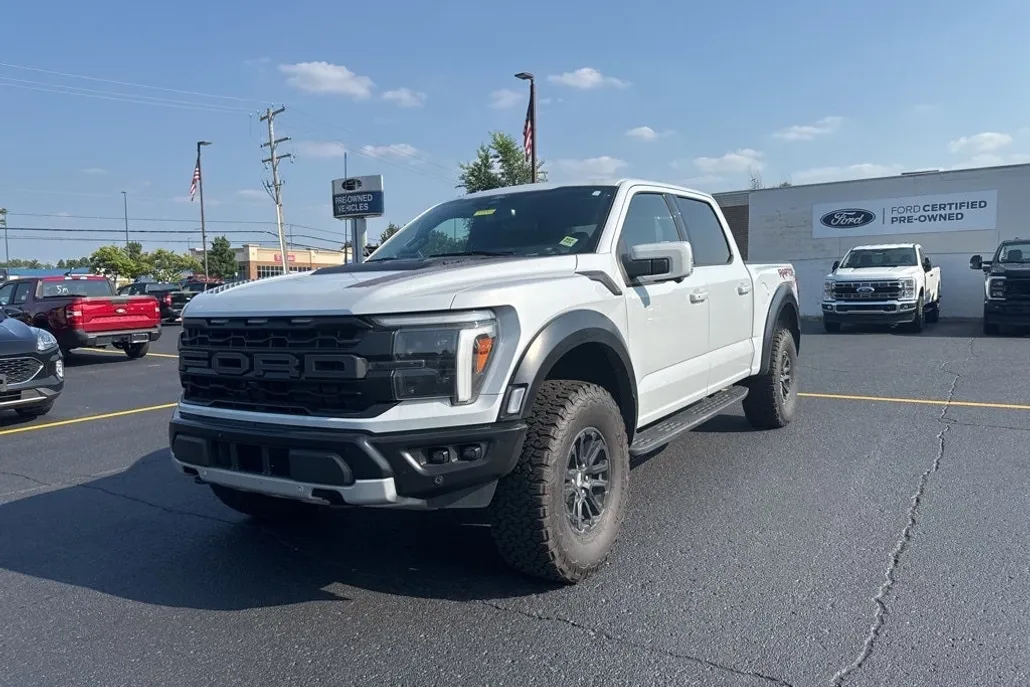2025 Ford F-150 Raptor photo 1