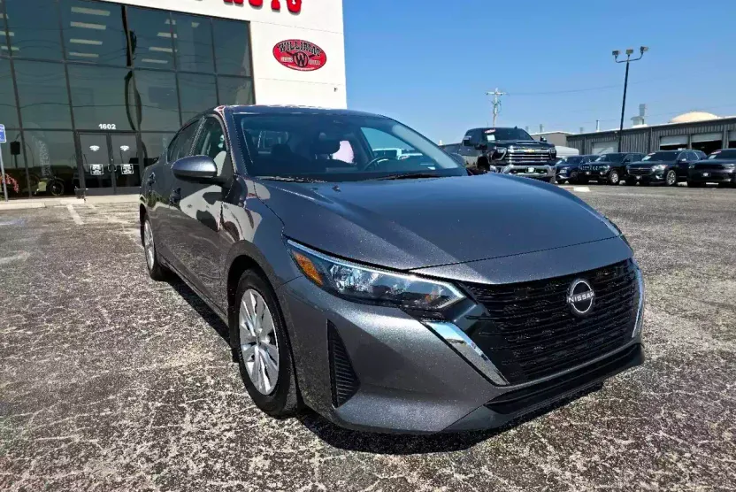 2024 Nissan Sentra S photo 1