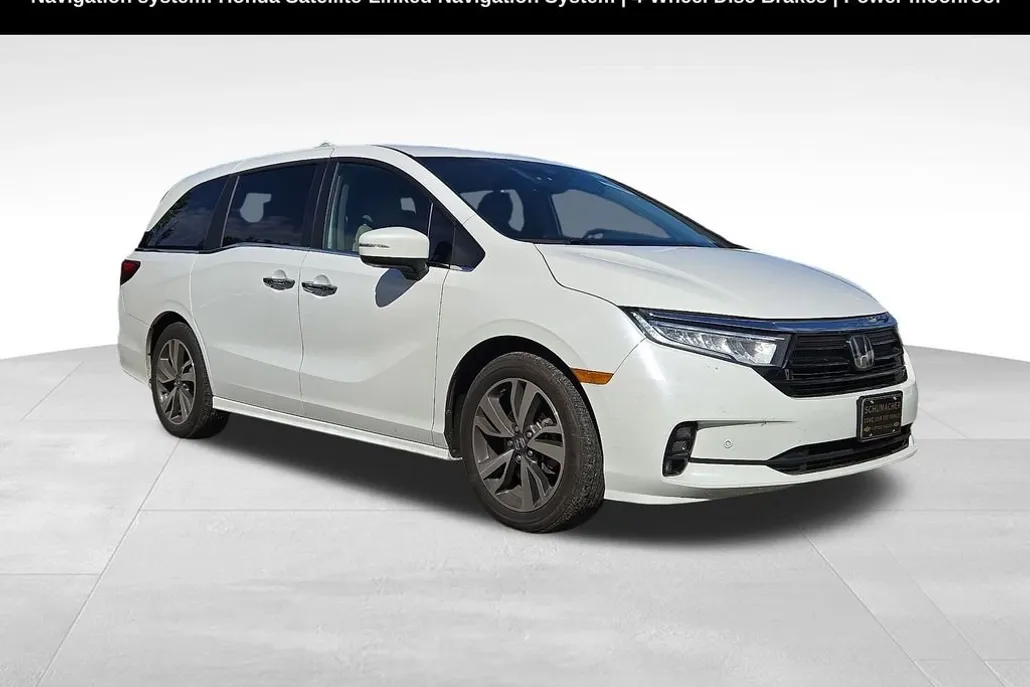 2023 Honda Odyssey Touring photo 1