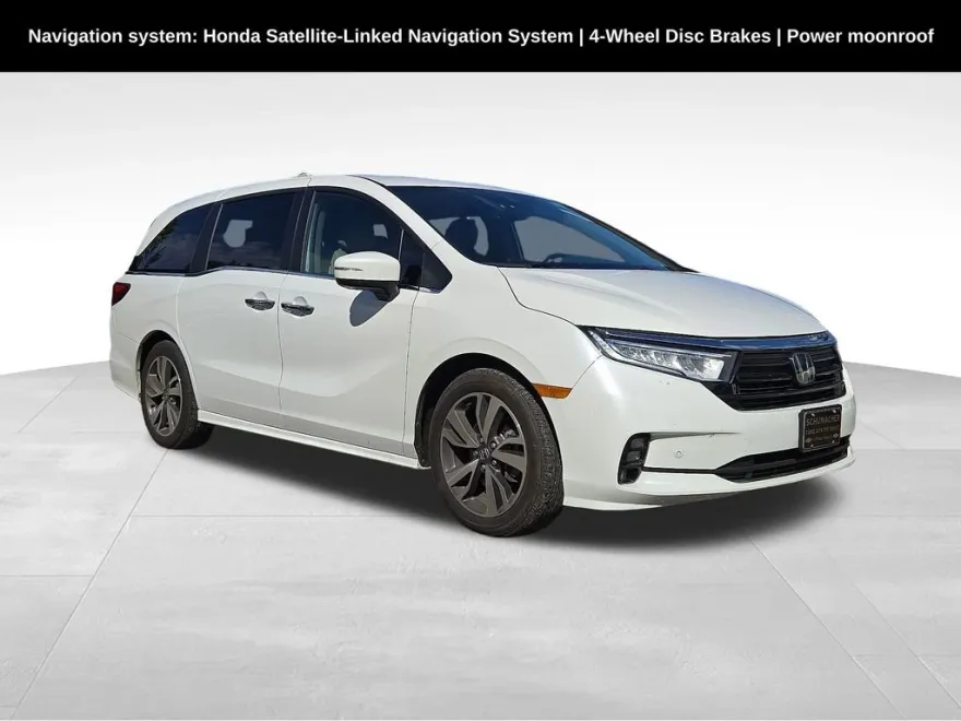 2023 Honda Odyssey Touring photo 1