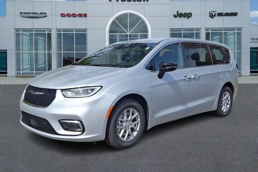 2026 Chrysler Pacifica photo 1