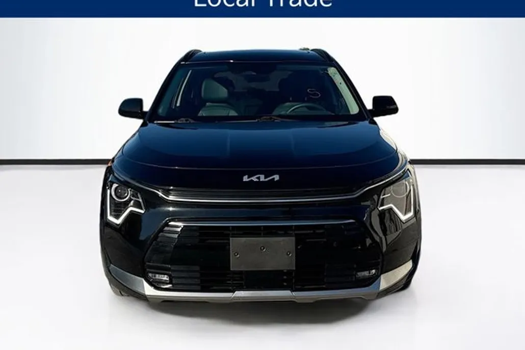 2023 Kia Niro EX Touring photo 1
