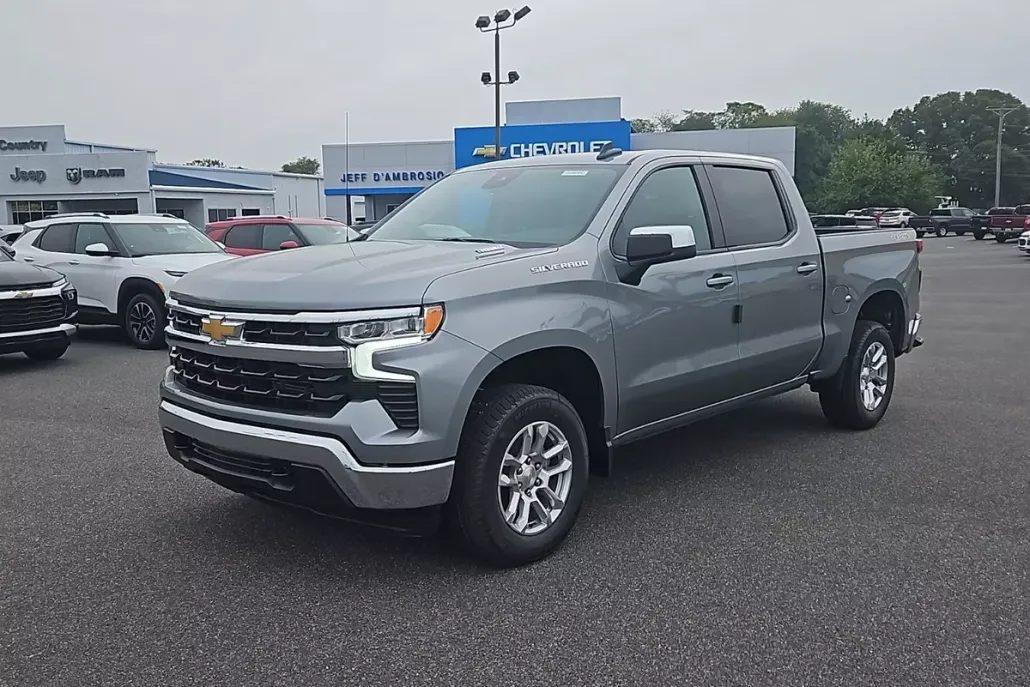 2026 Chevrolet Silverado 1500 LT photo 1