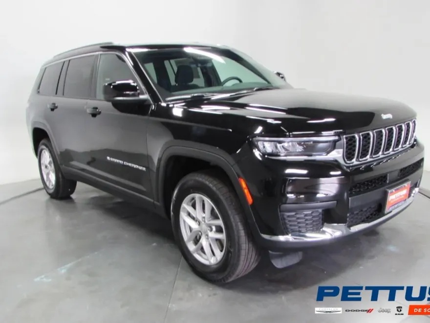 2025 Jeep Grand Cherokee Laredo photo 1