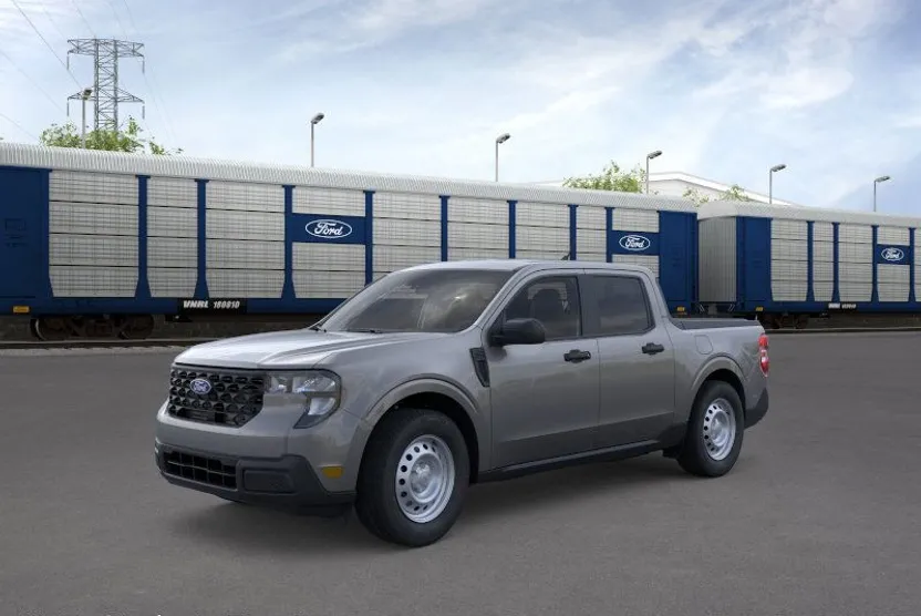 2025 Ford Maverick XL photo 1