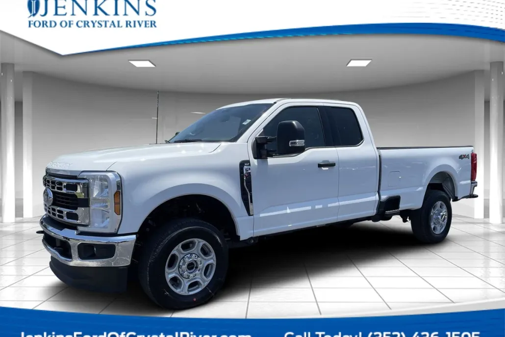 2025 Ford F-350 photo 1