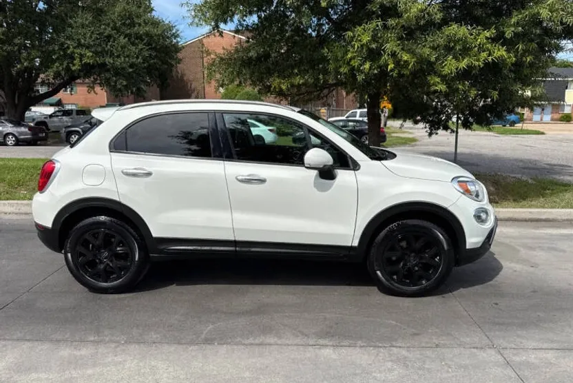 2017 Fiat 500X Trekking photo 1