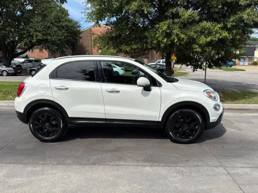 2017 Fiat 500X Trekking photo 1