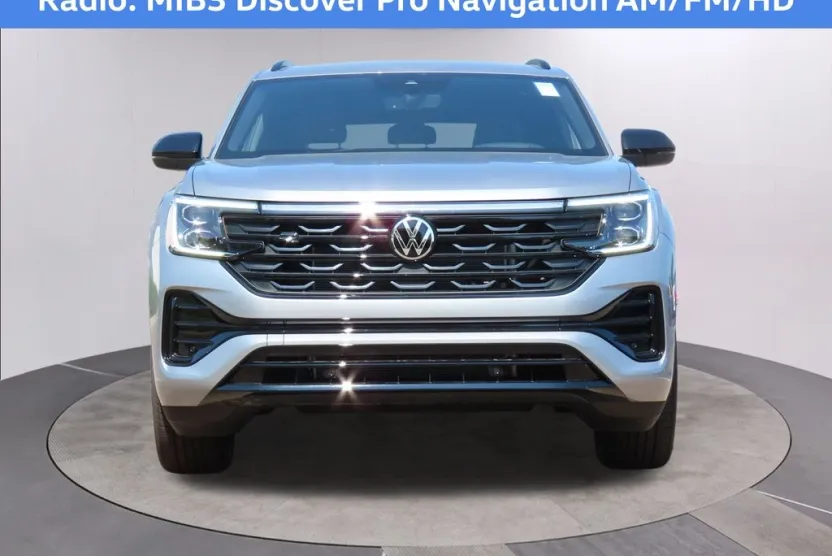 2025 Volkswagen Atlas Cross Sport SEL R-Line photo 1