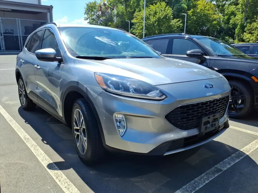 2022 Ford Escape SEL photo 1
