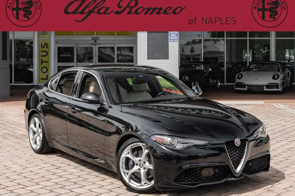 2023 Alfa Romeo Giulia Ti photo 1
