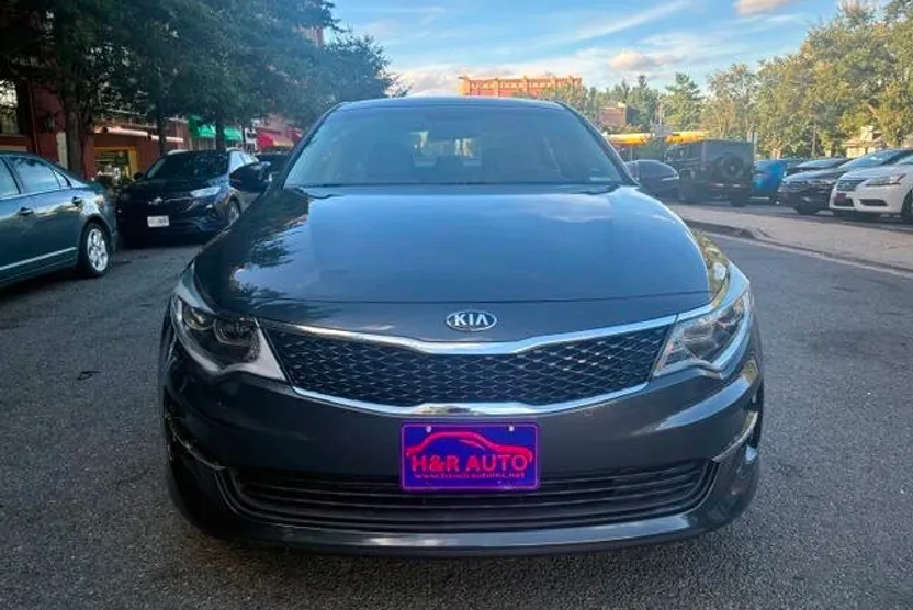 2016 Kia Optima LX photo 1