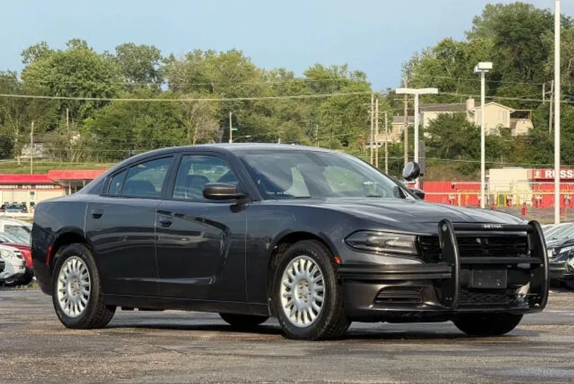 2019 Dodge Charger photo 1