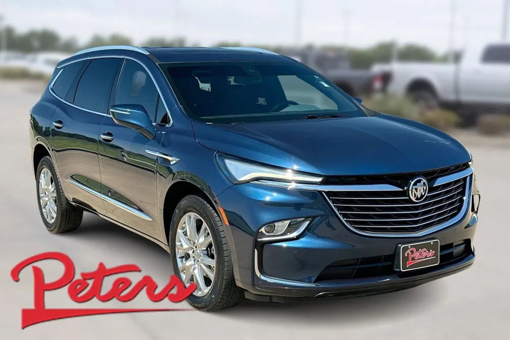 2023 Buick Enclave Essence photo 1