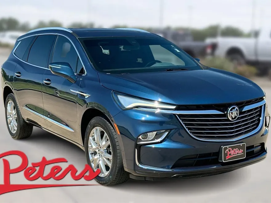 2023 Buick Enclave Essence photo 1