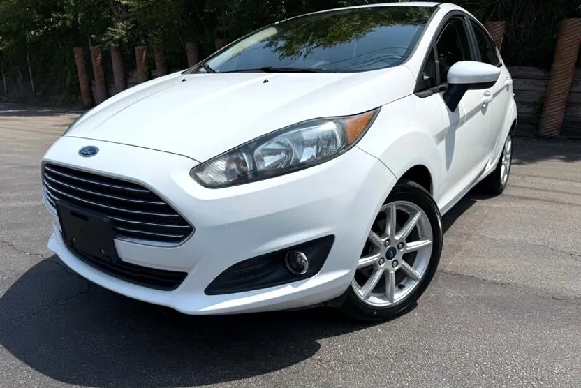 2019 Ford Fiesta SE photo 1