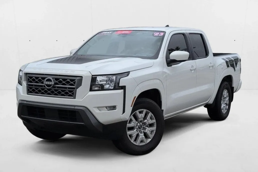 2023 Nissan Frontier SV Crew Cab photo 1