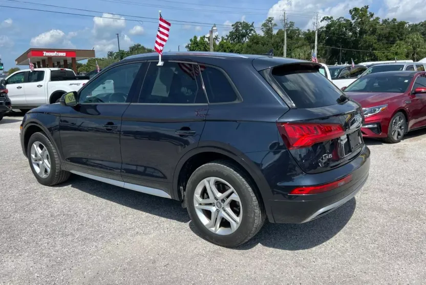 2018 Audi Q5 TFSI Premium photo 1