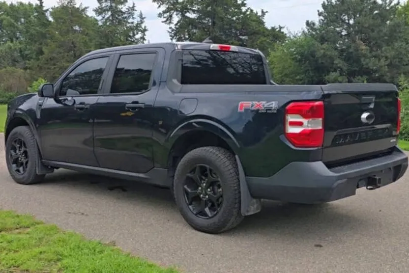 2022 Ford Maverick XLT photo 1