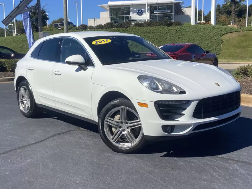 2017 Porsche Macan S photo 1