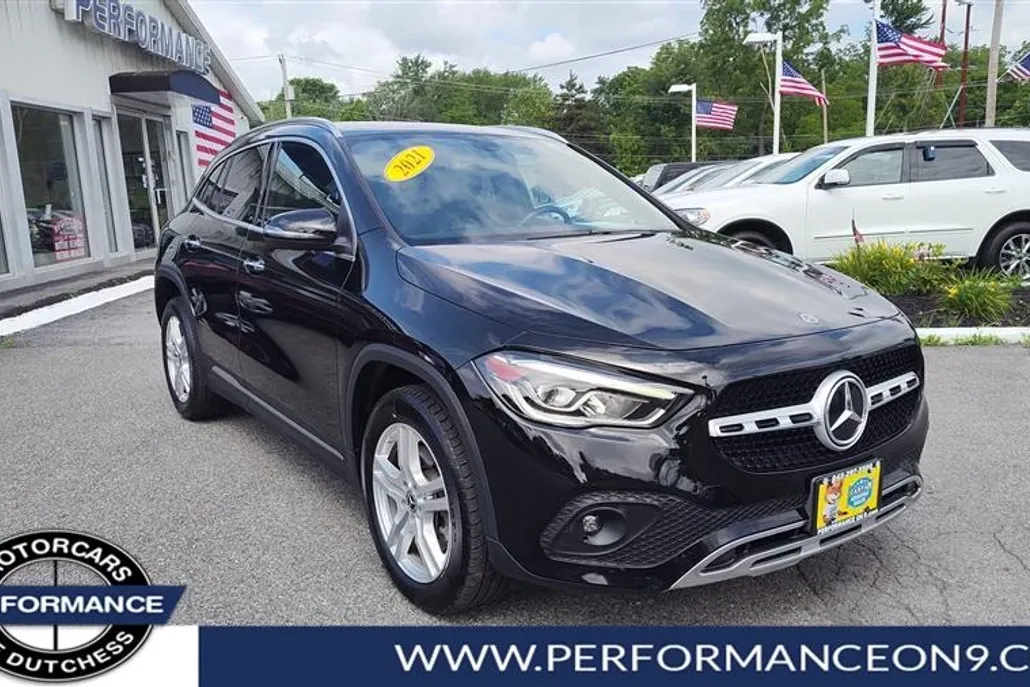 2021 Mercedes Benz GLA 250 4MATIC photo 1