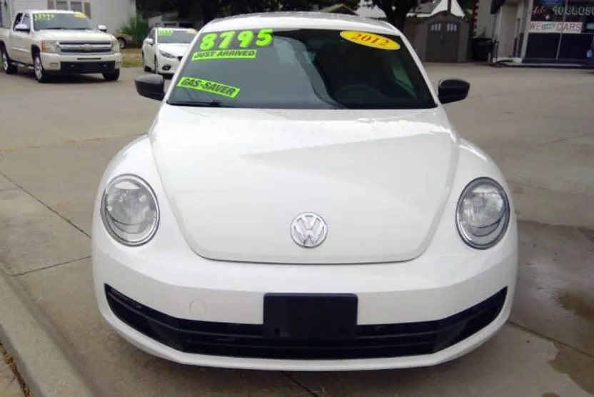 2012 Volkswagen Beetle 2.5L photo 1