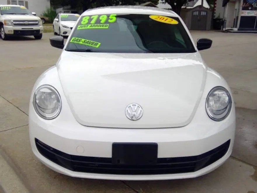 2012 Volkswagen Beetle 2.5L photo 1