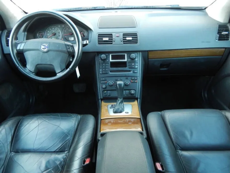 2005 Volvo XC90 2.5T photo 1