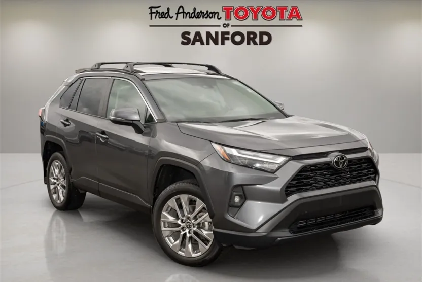 2024 Toyota RAV4 XLE Premium photo 1