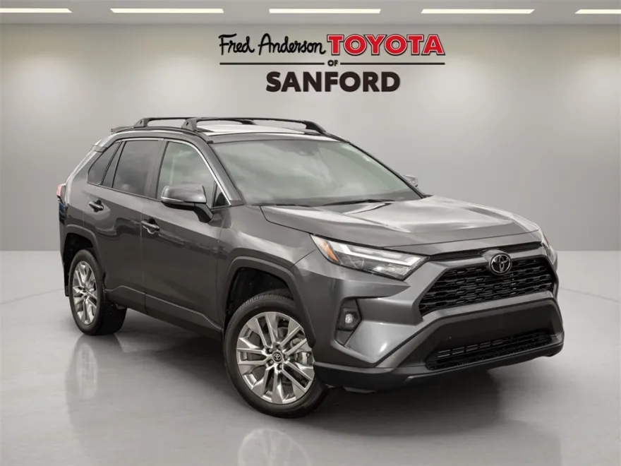 2024 Toyota RAV4 XLE Premium photo 1
