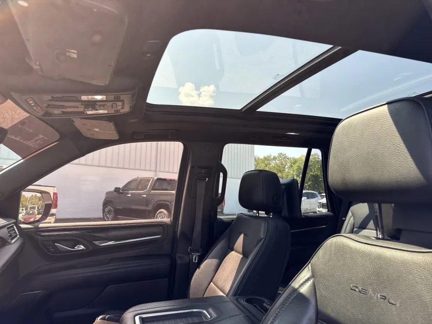 2021 Gmc Yukon Denali photo 1