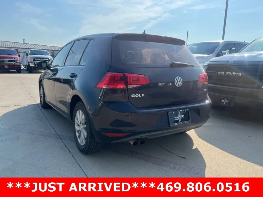 2017 Volkswagen Golf Wolfsburg Edition photo 1