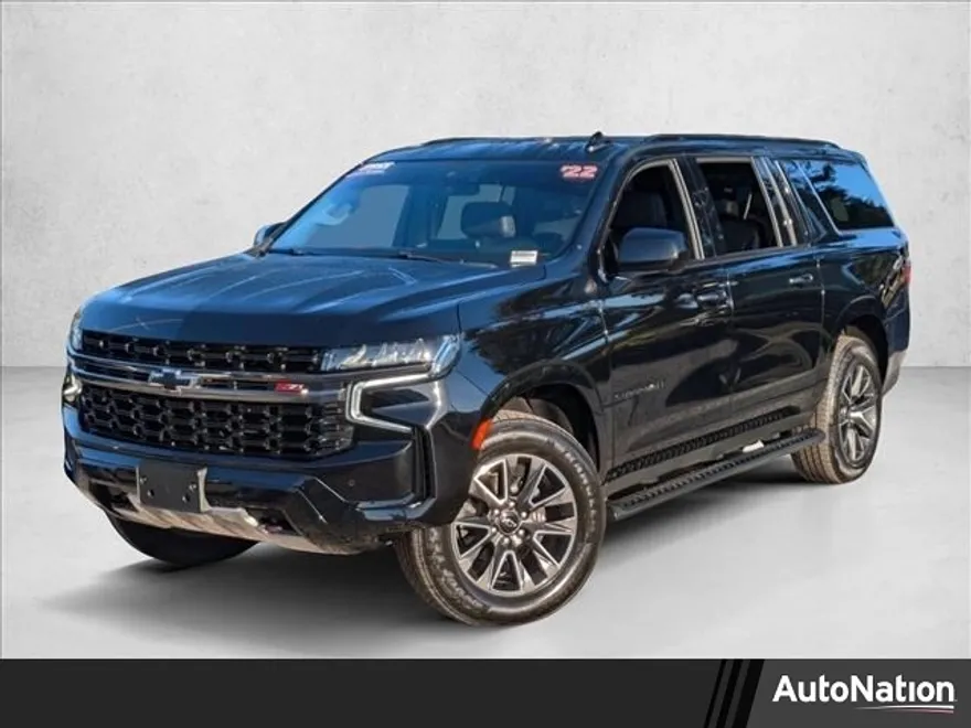 2022 Chevrolet Suburban Z71 photo 1