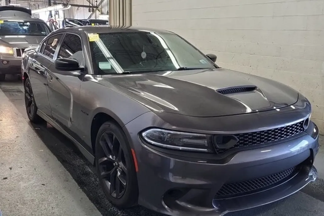 2021 Dodge Charger R/T photo 1