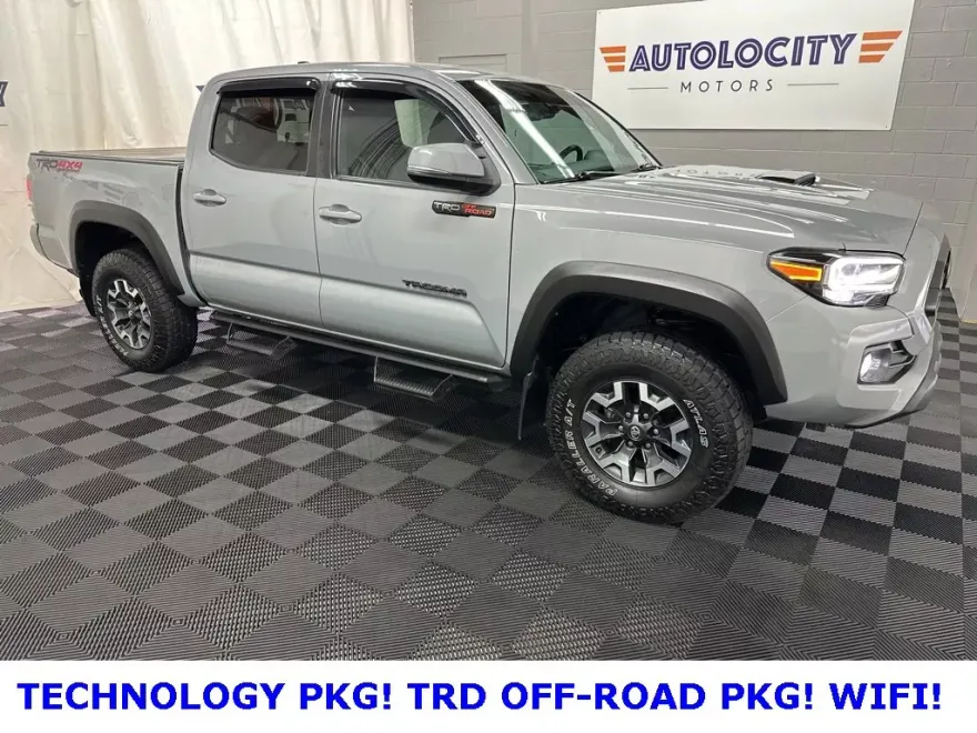 2021 Toyota Tacoma TRD Off-Road photo 1