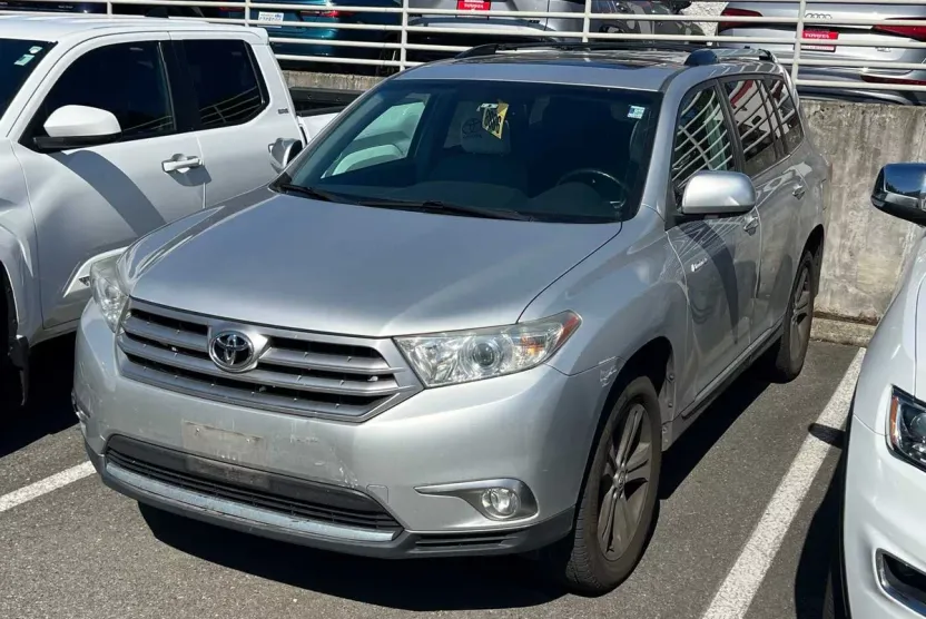 2013 Toyota Highlander Base Hybrid photo 1