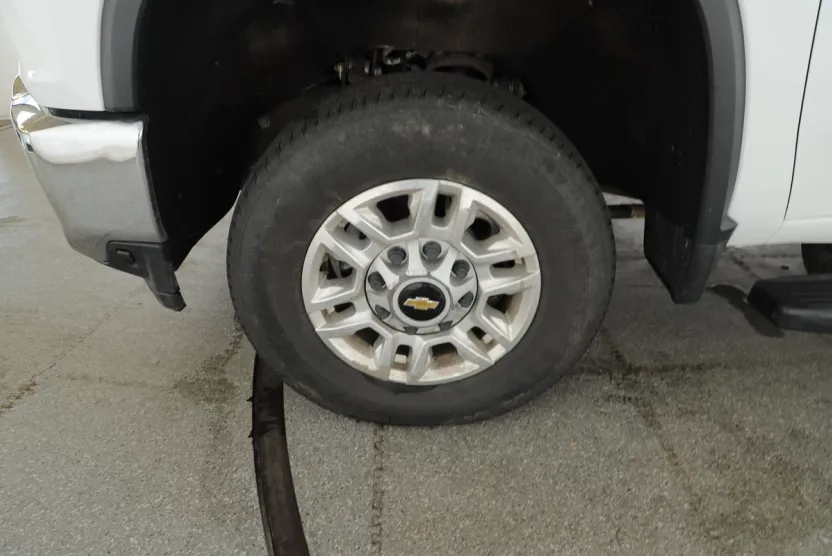 2023 Chevrolet Silverado 2500HD LT photo 1