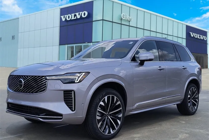 2026 Volvo XC90 Plus photo 1