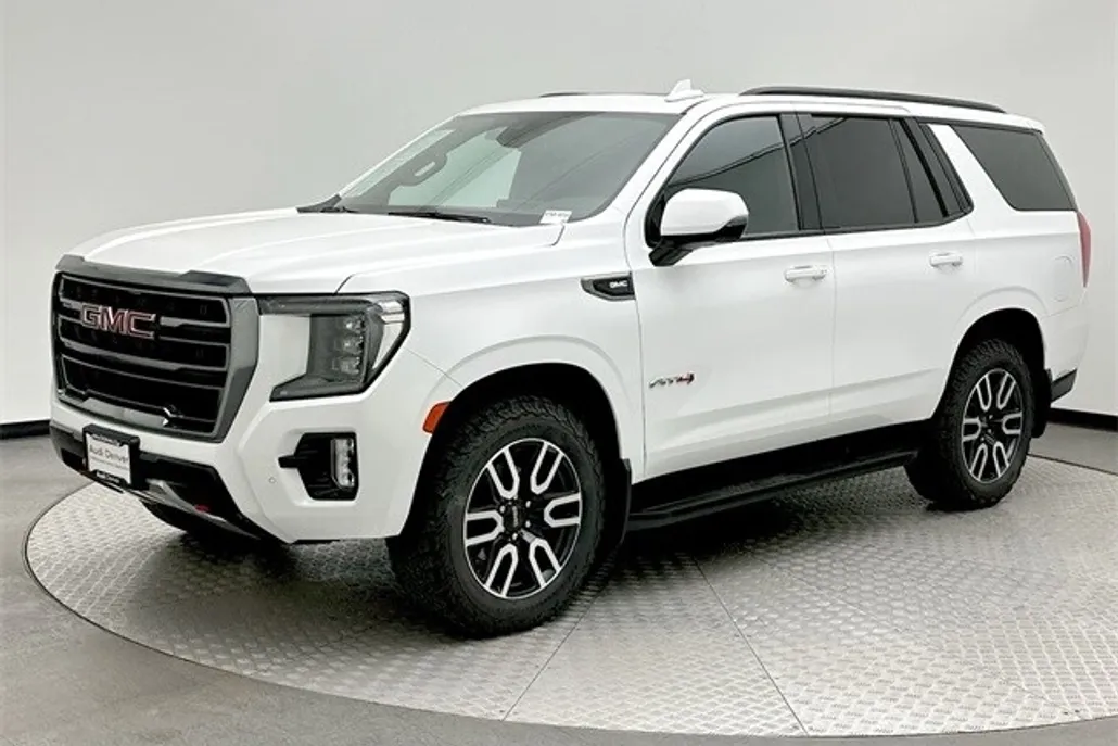 2022 Gmc Yukon AT4 photo 1