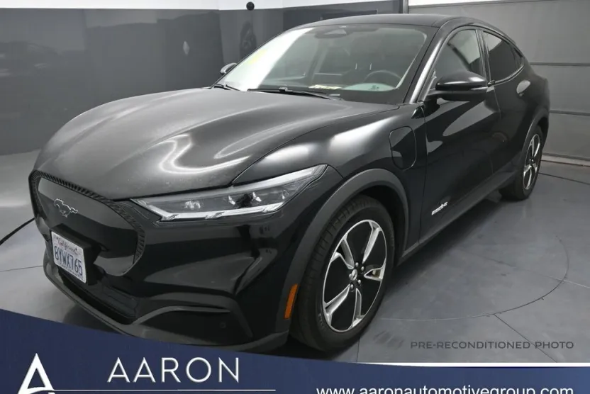 2021 Ford Mustang Mach-E Select photo 1