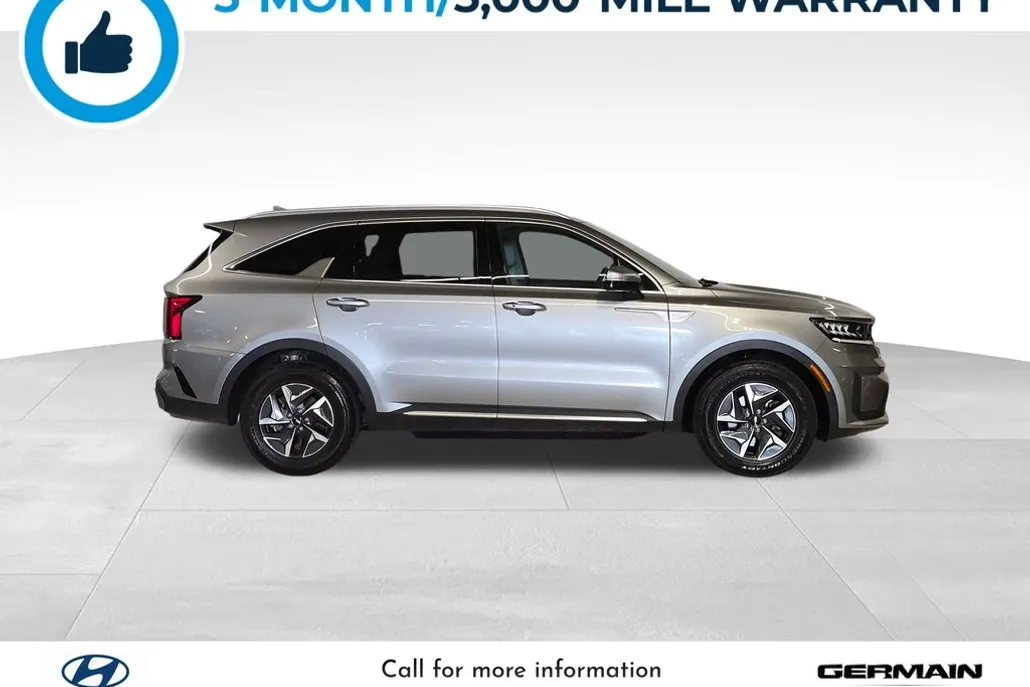 2022 Kia Sorento Hybrid S photo 1