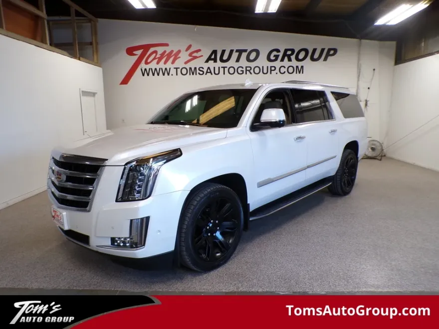 2019 Cadillac Escalade ESV Luxury photo 1
