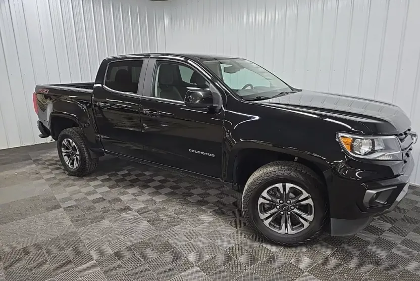 2022 Chevrolet Colorado Z71 photo 1
