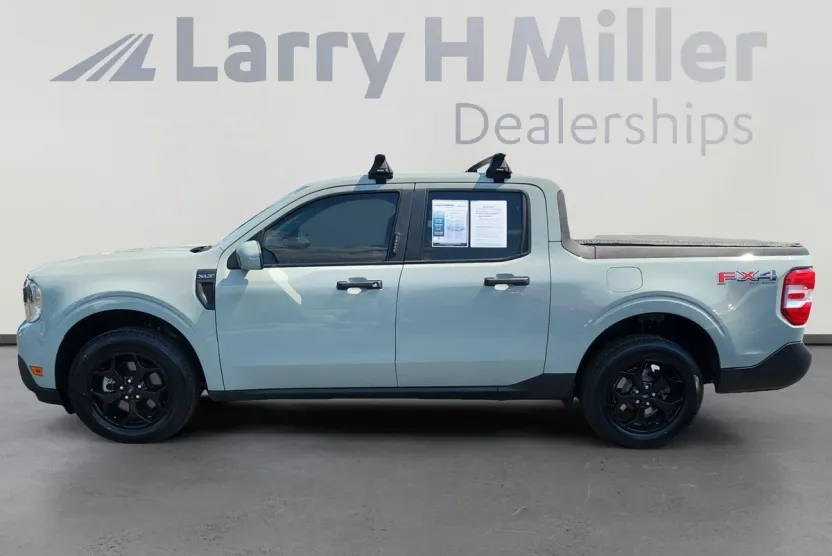 2022 Ford Maverick XLT photo 1