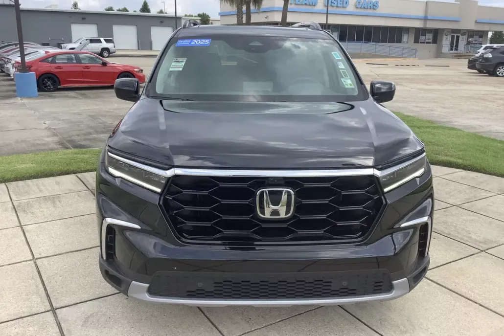 2025 Honda Pilot Elite photo 1