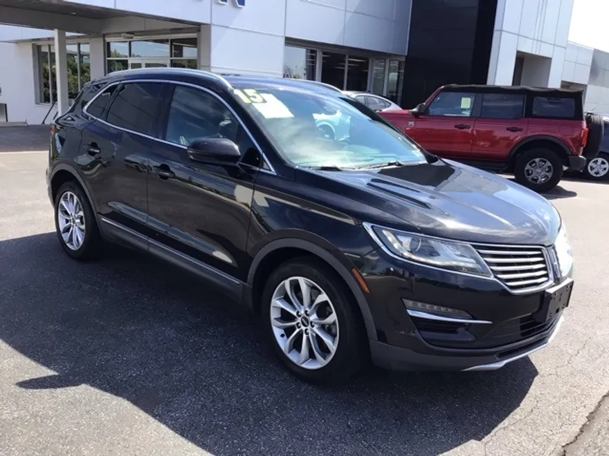 2015 Lincoln MKC Base photo 1