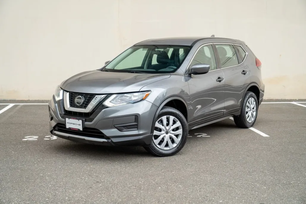 2018 Nissan Rogue S photo 1