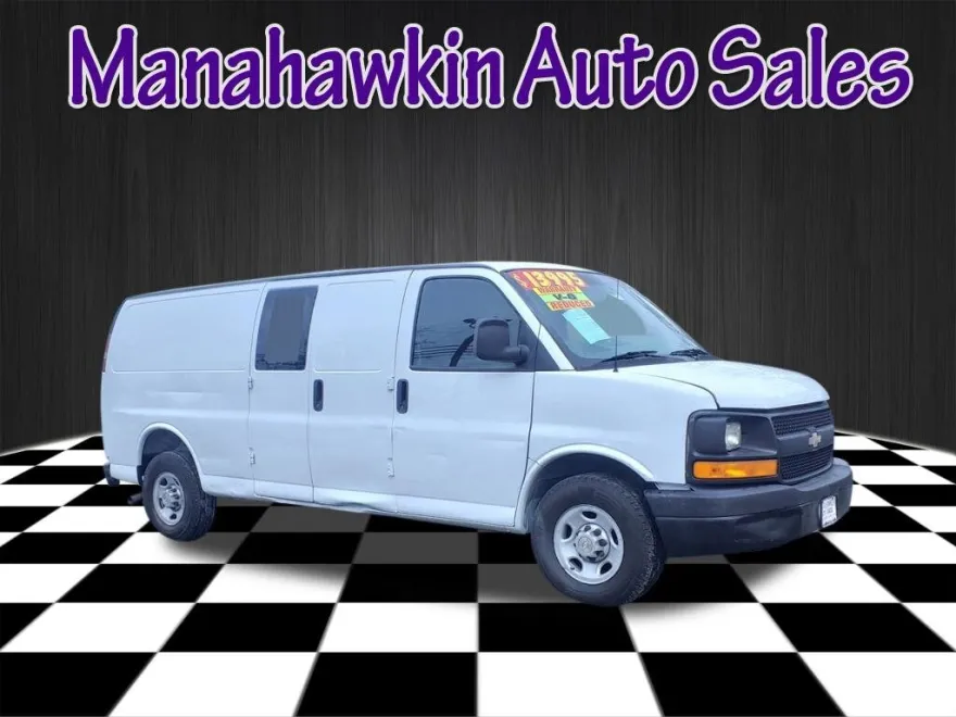 2013 Chevrolet Express Cargo Van 2500 photo 1
