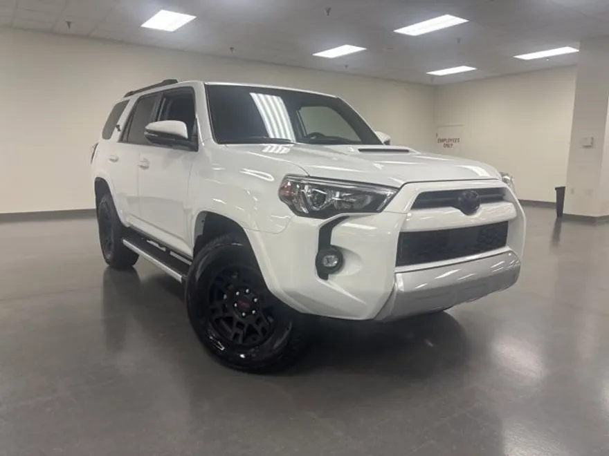 2024 Toyota 4Runner TRD Premium photo 1