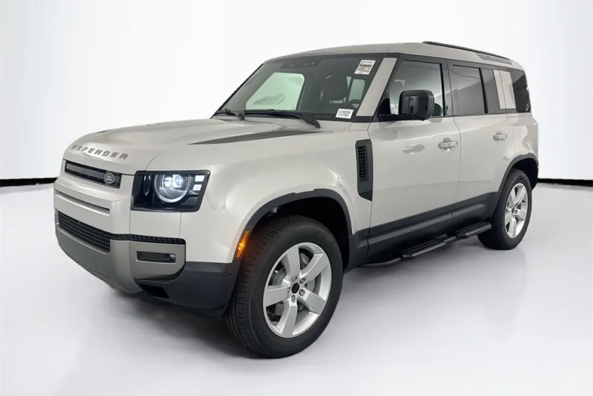 2026 Land Rover Defender 110 S photo 1